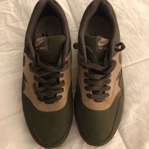 Nike Air Max 1 Leather Premium Dark Loden